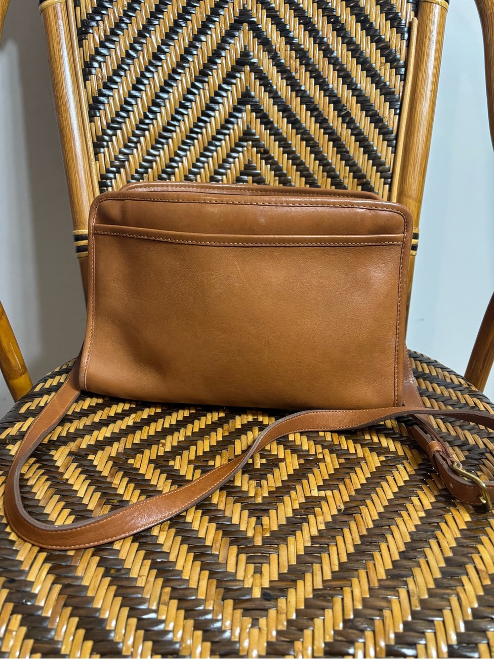 Vintage Coach Swagger New York City USA Brown Leather Shoulder Bag